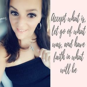 Meet your Posher, Ana